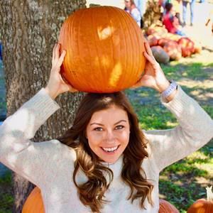 Meet your Posher, Loren